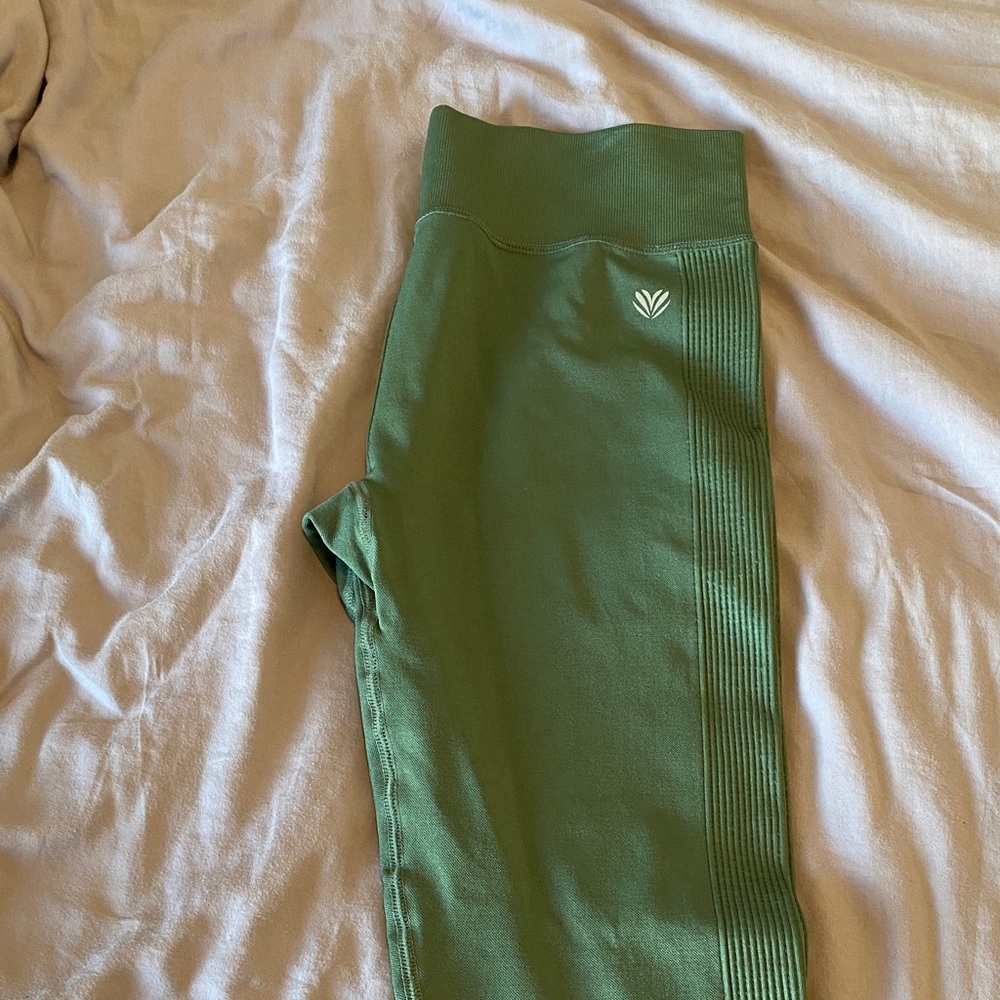 Forever 21 Olive Green Ribbed High-Waist Leggings